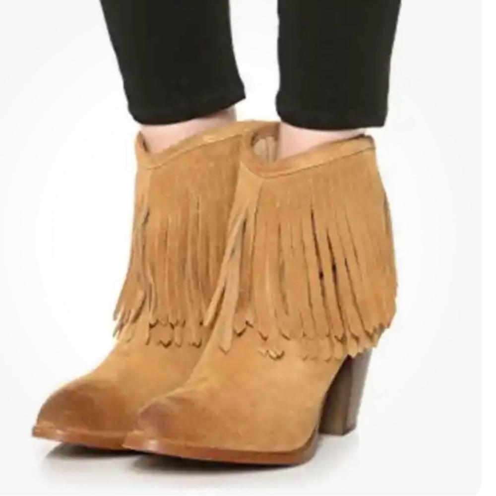 FRYE Ilana fringe short boots Size 11 EUC